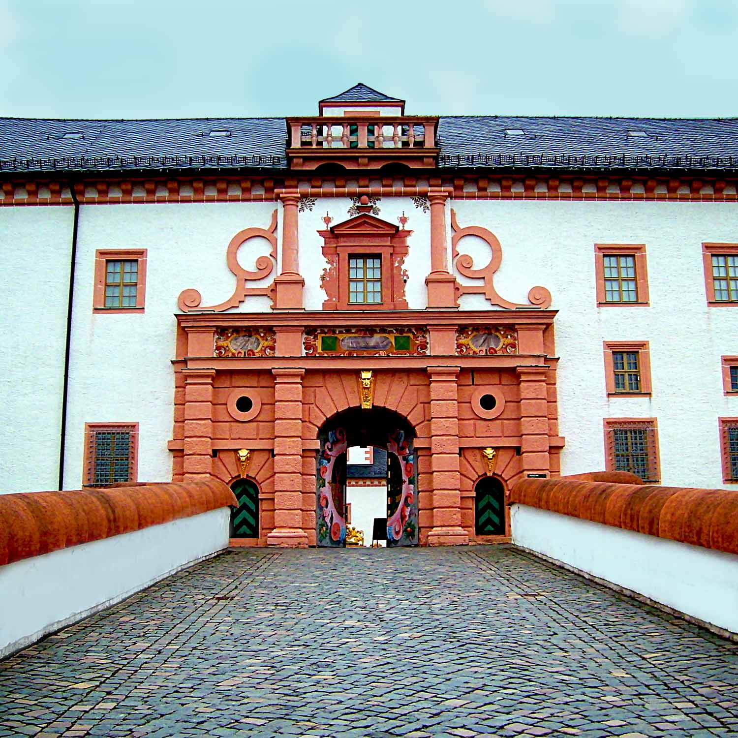 Schloss Augustusburg in Sachsen - Miniatur Holzbausatz in der Streichholzschachtel