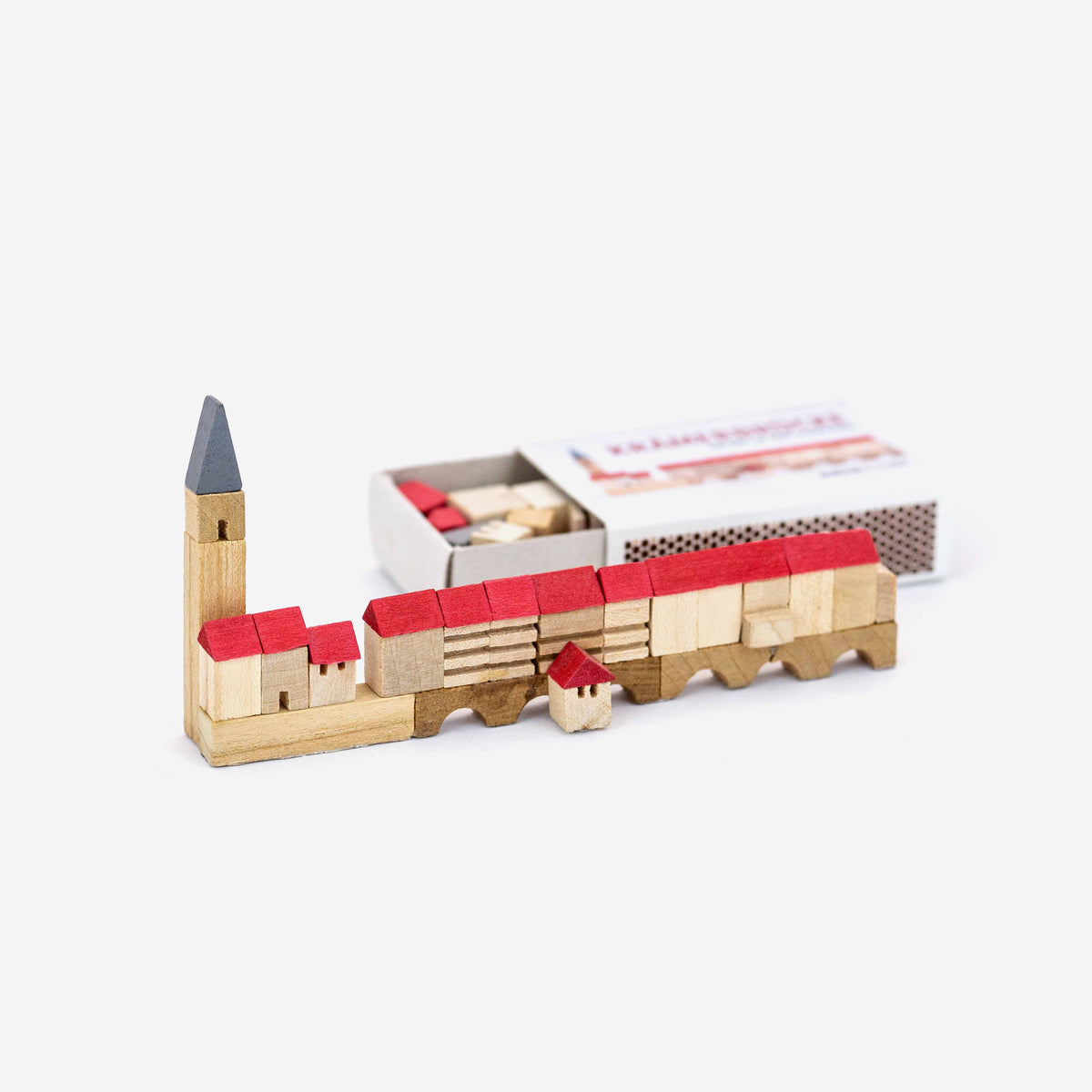 Krämerbrücke Erfurt als Mini-Holzbausatz (10 cm) mit Ägidienkirche und roten Dächern vor der offenen Streichholzschachtel